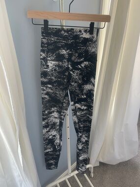 lululemon athletica Black & White Marble Leggings